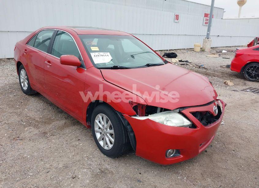 2011 Toyota Camry XLE V6 (VIN 4T1BK3EK4BU126559) main photo