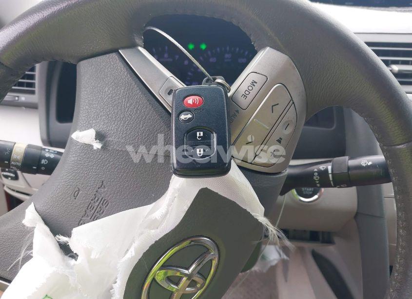 Photo 11 of 2011 Toyota Camry XLE V6 (VIN 4T1BK3EK4BU126559)