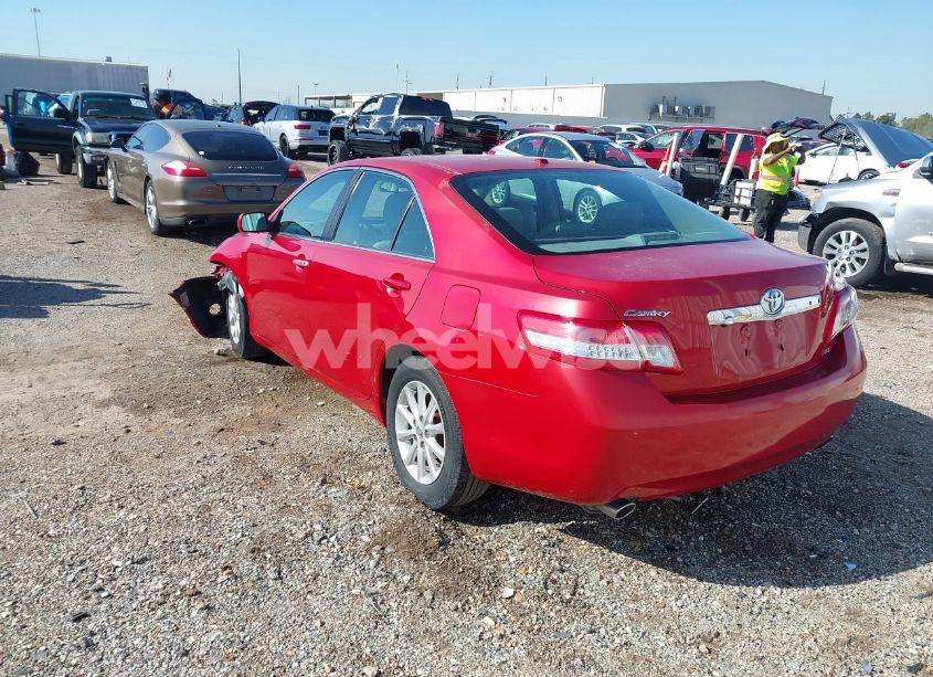 Photo 3 of 2011 Toyota Camry XLE V6 (VIN 4T1BK3EK4BU126559)