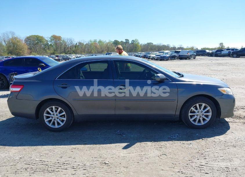 Photo 13 of 2011 Toyota Camry SE/LE/XLE (VIN 4T1BK3EK4BU629587)