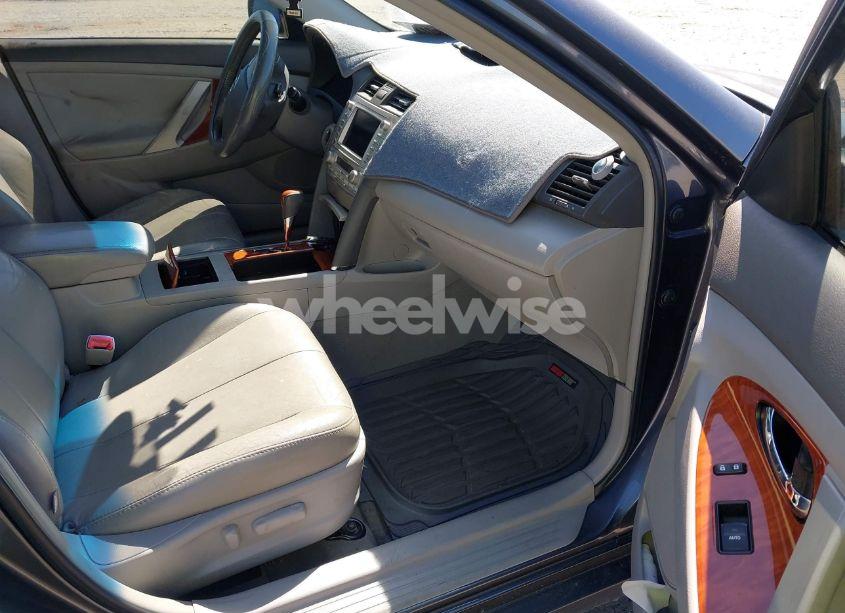 Photo 5 of 2011 Toyota Camry SE/LE/XLE (VIN 4T1BK3EK4BU629587)