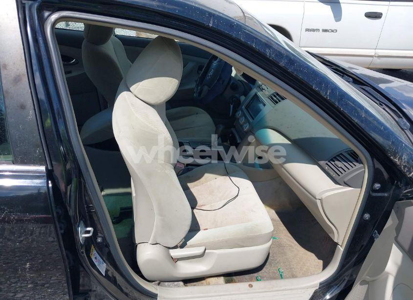 Photo 5 of 2010 Toyota Camry LE V6 (VIN 4T1BK3EK5AU100096)