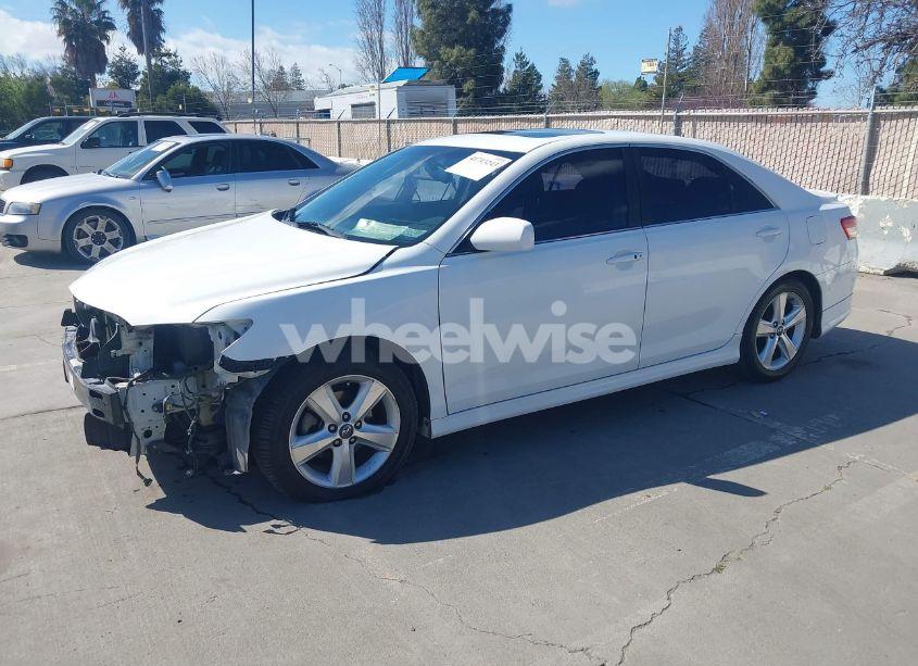 Photo 2 of 2011 Toyota Camry SE V6 (VIN 4T1BK3EK5BU614516)