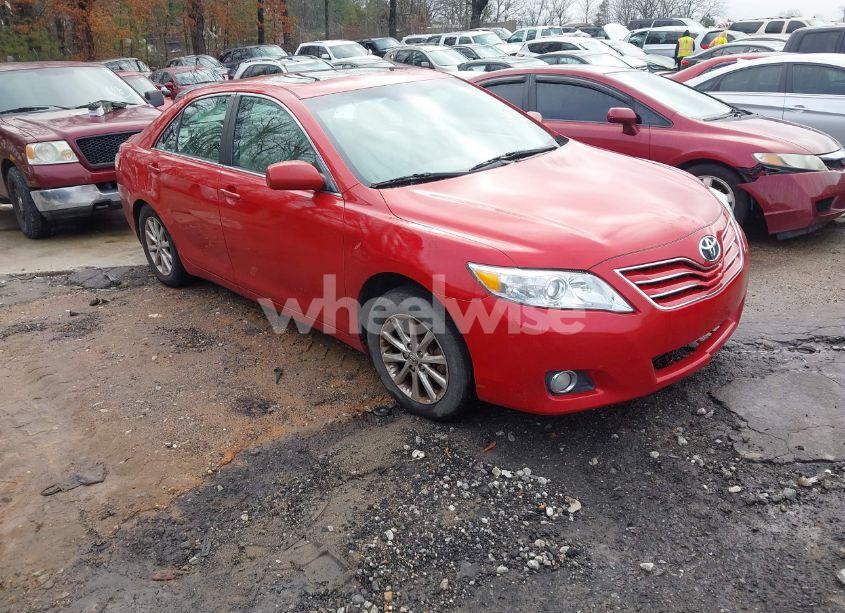2011 Toyota Camry XLE V6 (VIN 4T1BK3EK5BU615441) main photo
