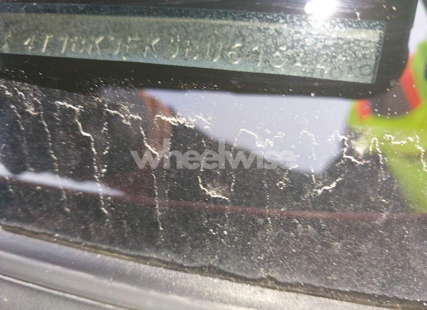 Photo 9 of 2011 Toyota Camry XLE V6 (VIN 4T1BK3EK5BU615441)