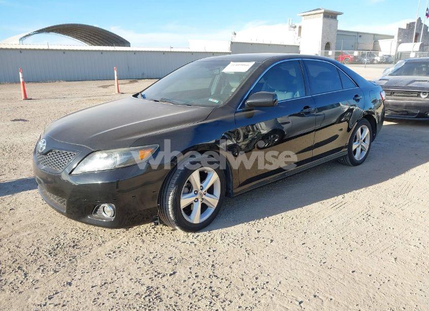 Photo 2 of 2010 Toyota Camry SE V6 (VIN 4T1BK3EK6AU116503)