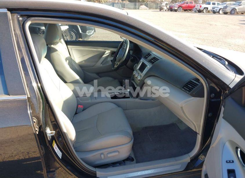 Photo 5 of 2010 Toyota Camry SE V6 (VIN 4T1BK3EK6AU116503)