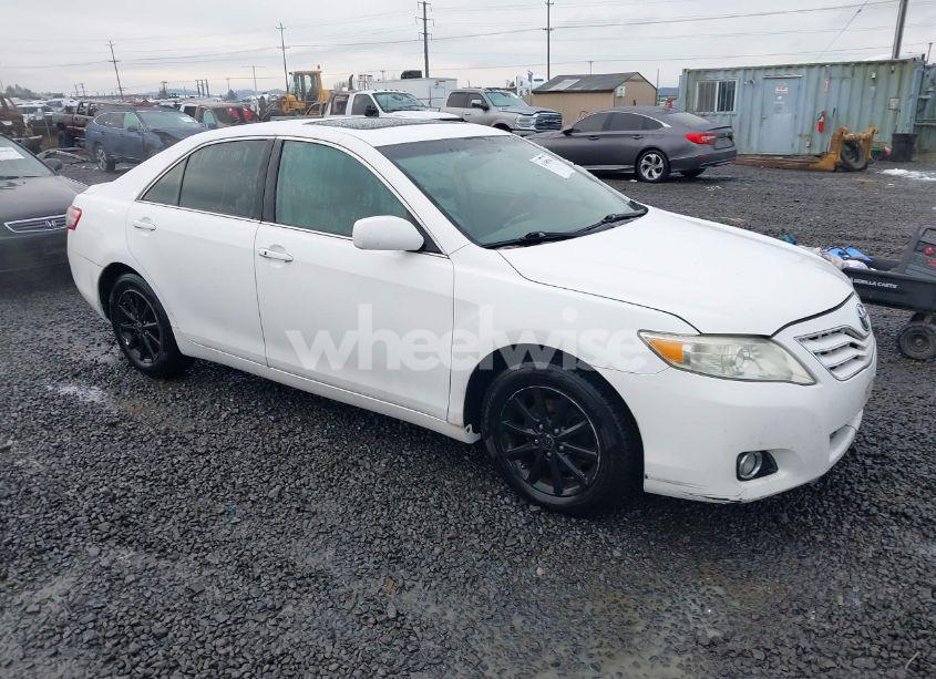 2010 Toyota Camry XLE V6 (VIN 4T1BK3EK6AU607525) main photo