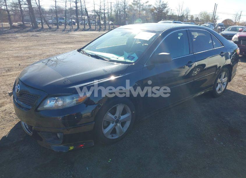 Photo 2 of 2011 Toyota Camry SE V6 (VIN 4T1BK3EK6BU120133)