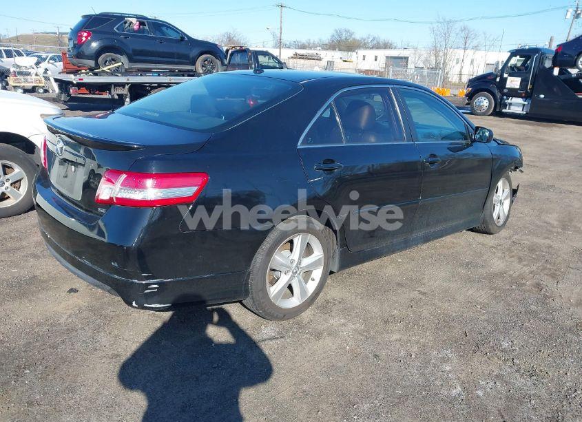 Photo 4 of 2011 Toyota Camry SE V6 (VIN 4T1BK3EK6BU120133)