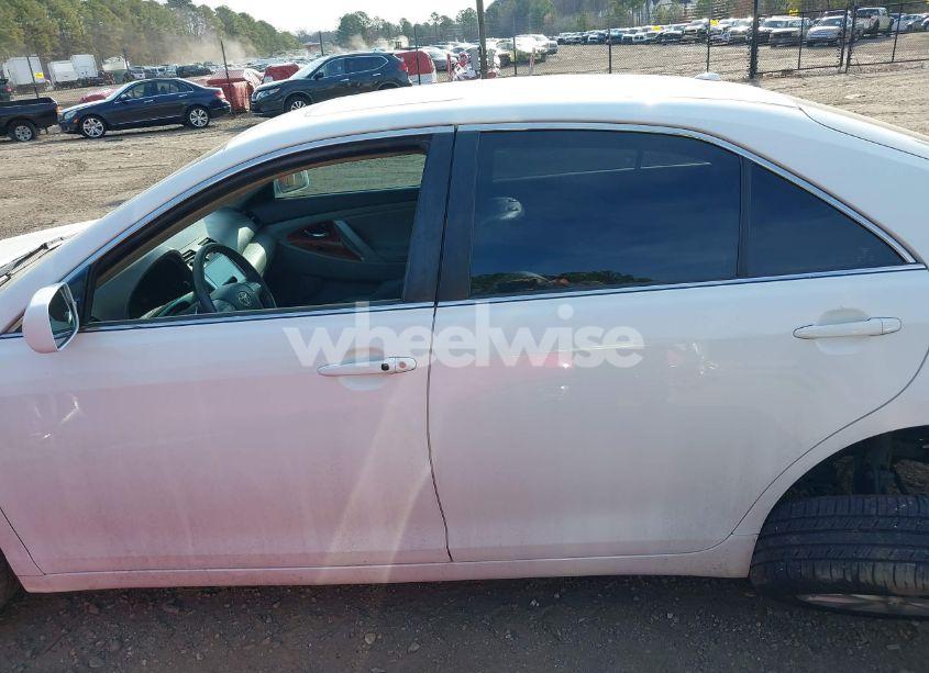 Photo 14 of 2011 Toyota Camry XLE V6 (VIN 4T1BK3EK6BU618364)