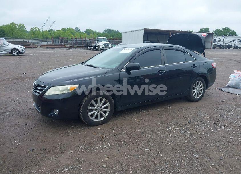 Photo 2 of 2010 Toyota Camry SE/LE/XLE (VIN 4T1BK3EK7AU113836)