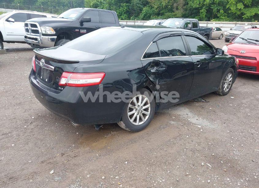 Photo 4 of 2010 Toyota Camry SE/LE/XLE (VIN 4T1BK3EK7AU113836)