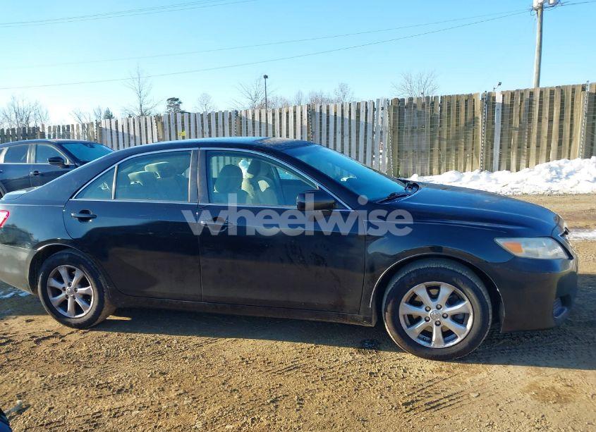 Photo 13 of 2011 Toyota Camry LE (VIN 4T1BK3EK7BU121873)