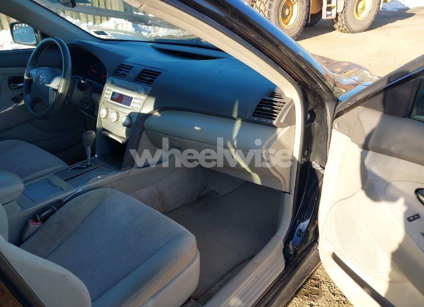 Photo 5 of 2011 Toyota Camry LE (VIN 4T1BK3EK7BU121873)