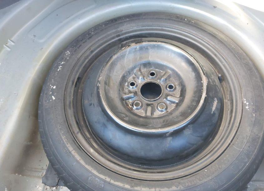 Photo 12 of 2011 Toyota Camry LE (VIN 4T1BK3EK8BU618415)