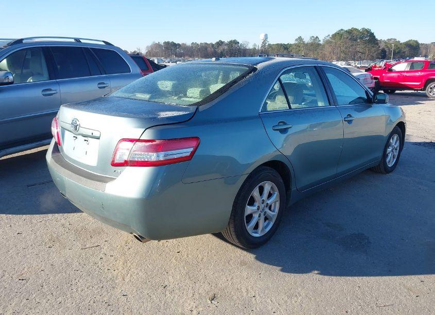 Photo 4 of 2011 Toyota Camry LE (VIN 4T1BK3EK8BU618415)