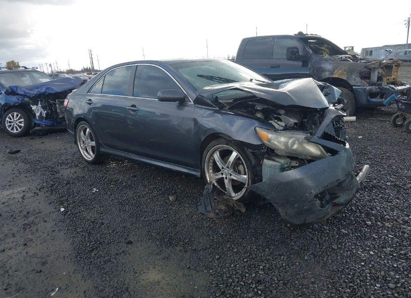 2011 Toyota Camry SE V6 (VIN 4T1BK3EK8BU622447) main photo