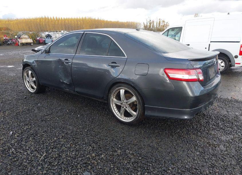 Photo 3 of 2011 Toyota Camry SE V6 (VIN 4T1BK3EK8BU622447)