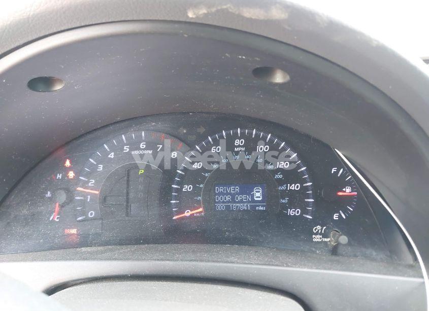 Photo 7 of 2010 Toyota Camry XLE V6 (VIN 4T1BK3EK9AU115832)