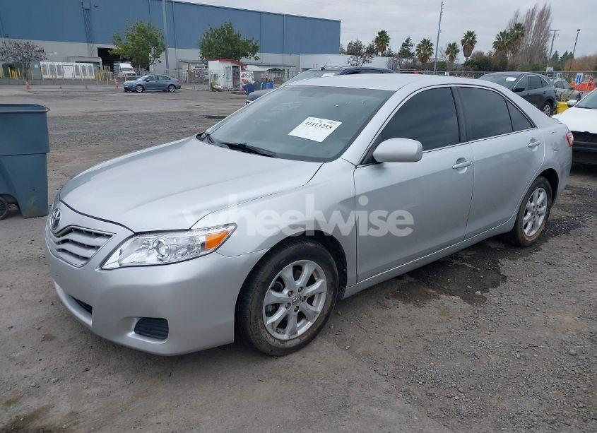 Photo 2 of 2011 Toyota Camry LE V6 (VIN 4T1BK3EK9BU124564)