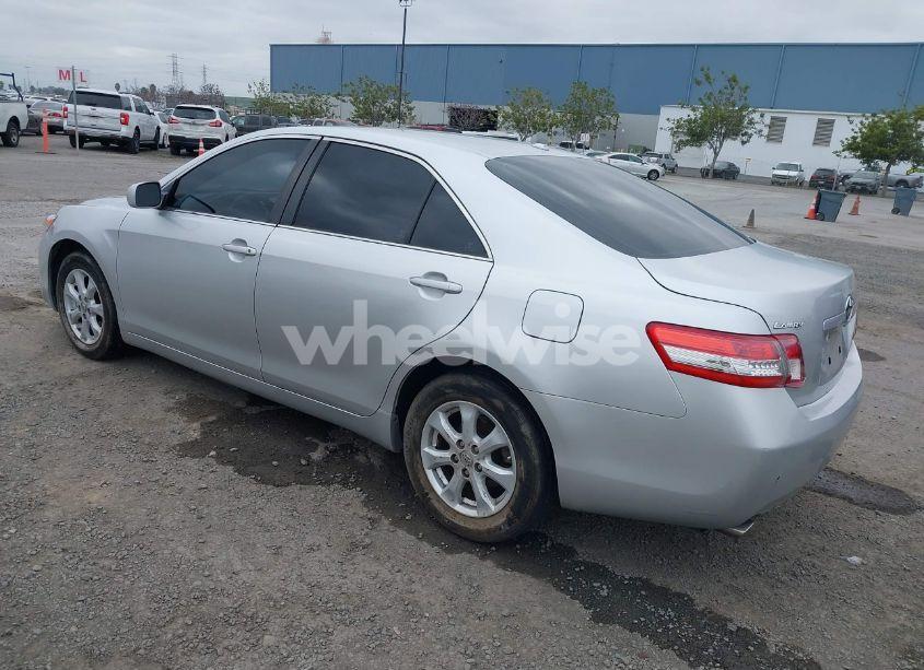 Photo 3 of 2011 Toyota Camry LE V6 (VIN 4T1BK3EK9BU124564)