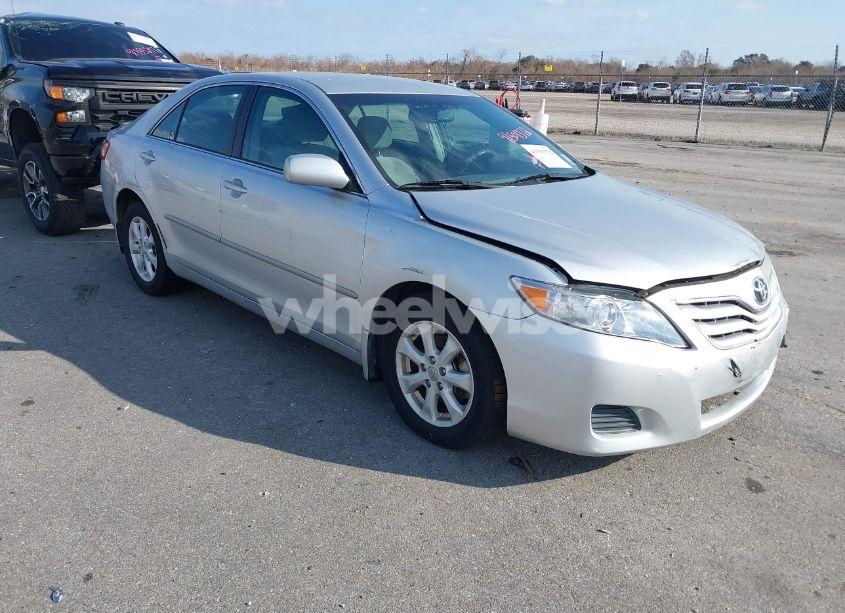 2011 Toyota Camry LE V6 (VIN 4T1BK3EK9BU124774) main photo