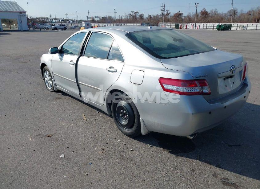 Photo 3 of 2011 Toyota Camry LE V6 (VIN 4T1BK3EK9BU124774)
