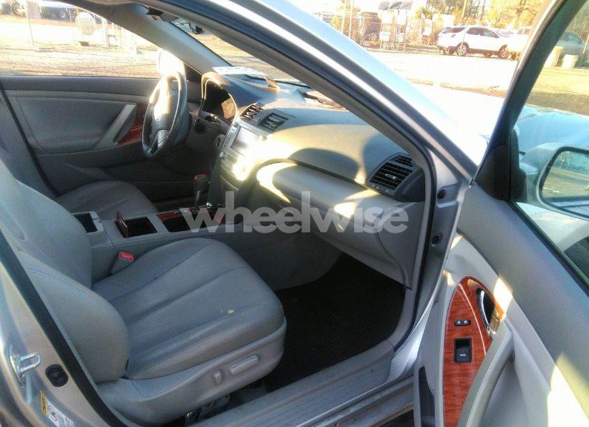 Photo 5 of 2011 Toyota Camry XLE V6 (VIN 4T1BK3EK9BU624689)