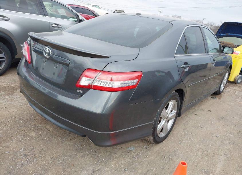 Photo 4 of 2011 Toyota Camry SE V6 (VIN 4T1BK3EK9BU629665)