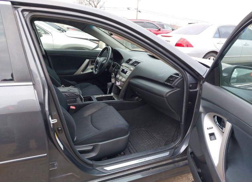 Photo 5 of 2011 Toyota Camry SE V6 (VIN 4T1BK3EK9BU629665)