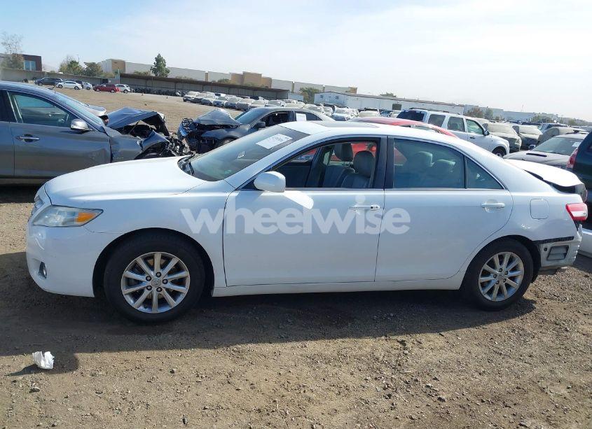 Photo 15 of 2011 Toyota Camry XLE V6 (VIN 4T1BK3EK9BU630749)
