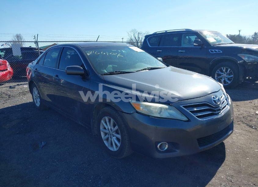 2010 Toyota Camry XLE V6 (VIN 4T1BK3EKXAU102216) main photo