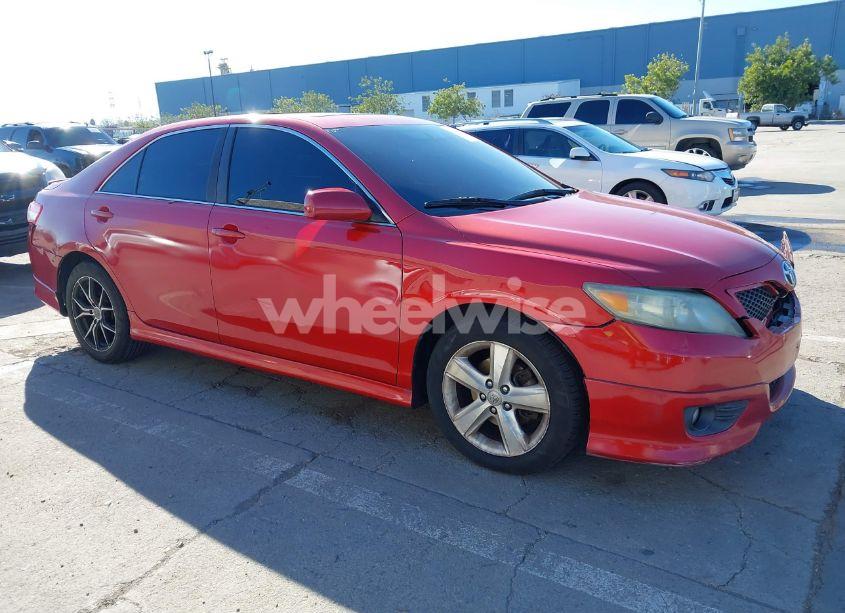 2011 Toyota Camry SE V6 (VIN 4T1BK3EKXBU119213) main photo