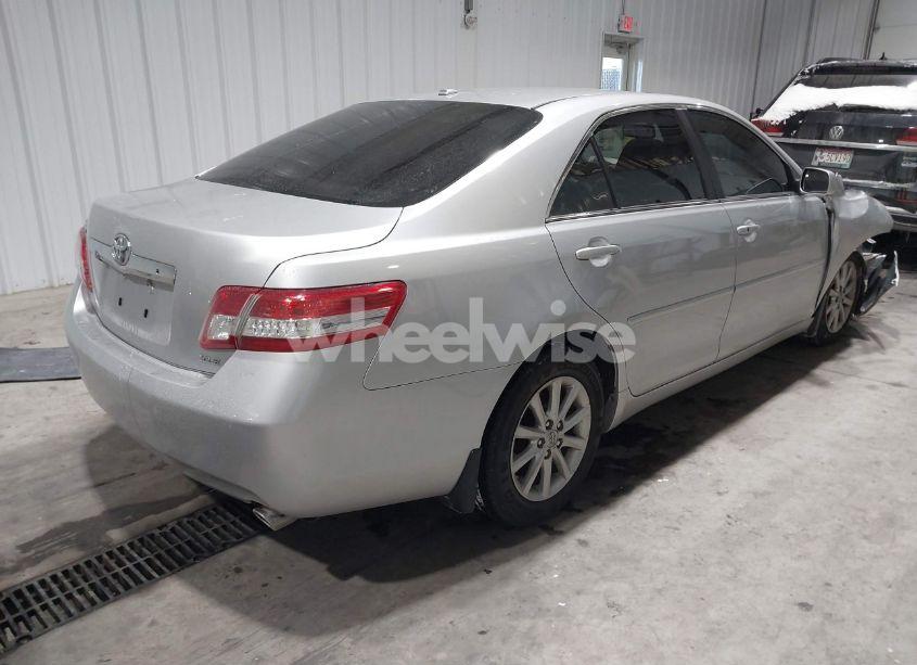 Photo 4 of 2011 Toyota Camry XLE V6 (VIN 4T1BK3EKXBU126825)