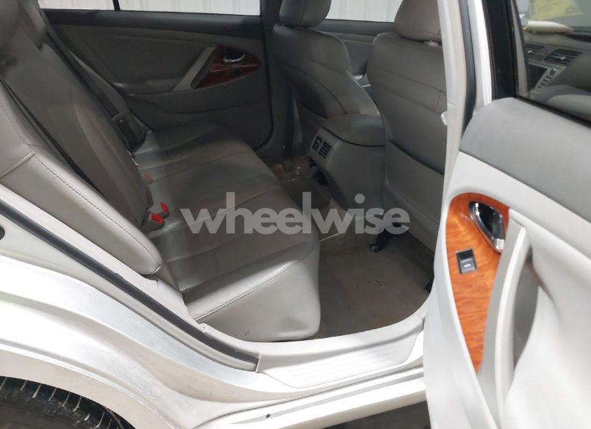 Photo 8 of 2011 Toyota Camry XLE V6 (VIN 4T1BK3EKXBU126825)