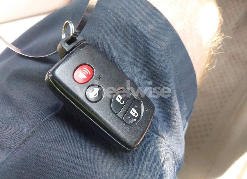 Photo 11 of 2011 Toyota Camry XLE V6 (VIN 4T1BK3EKXBU610641)