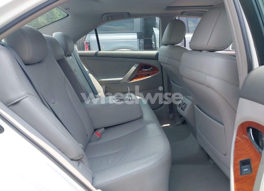 Photo 8 of 2011 Toyota Camry XLE V6 (VIN 4T1BK3EKXBU610641)