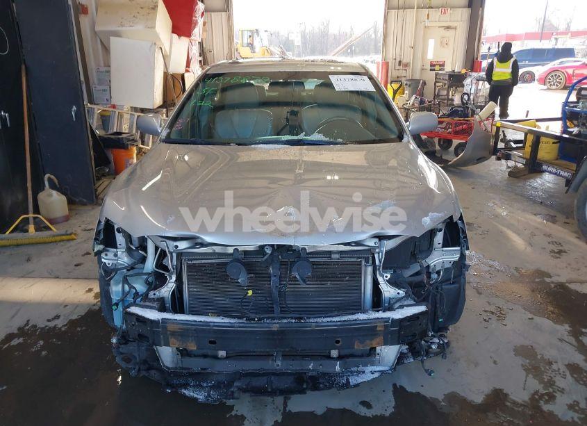 Photo 13 of 2011 Toyota Camry XLE V6 (VIN 4T1BK3EKXBU611983)