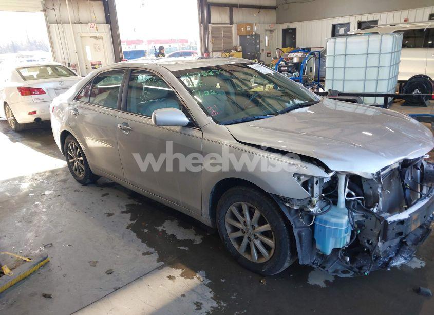 Photo 14 of 2011 Toyota Camry XLE V6 (VIN 4T1BK3EKXBU611983)