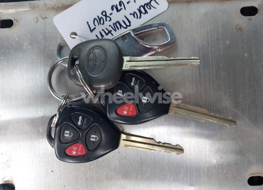 Photo 11 of 2011 Toyota Camry SE V6 (VIN 4T1BK3EKXBU626953)