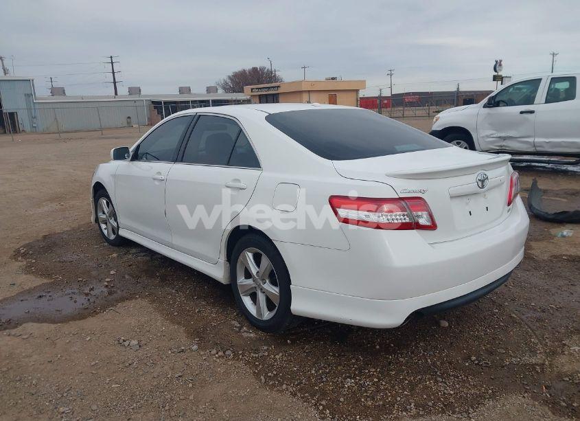 Photo 3 of 2011 Toyota Camry SE V6 (VIN 4T1BK3EKXBU626953)