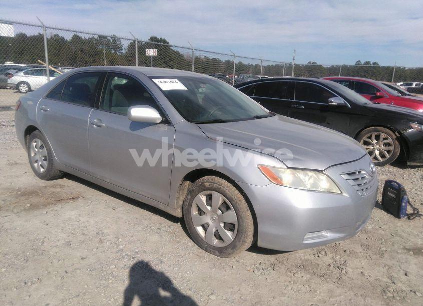 2007 Toyota Camry LE V6 (VIN 4T1BK46K07U030455) main photo