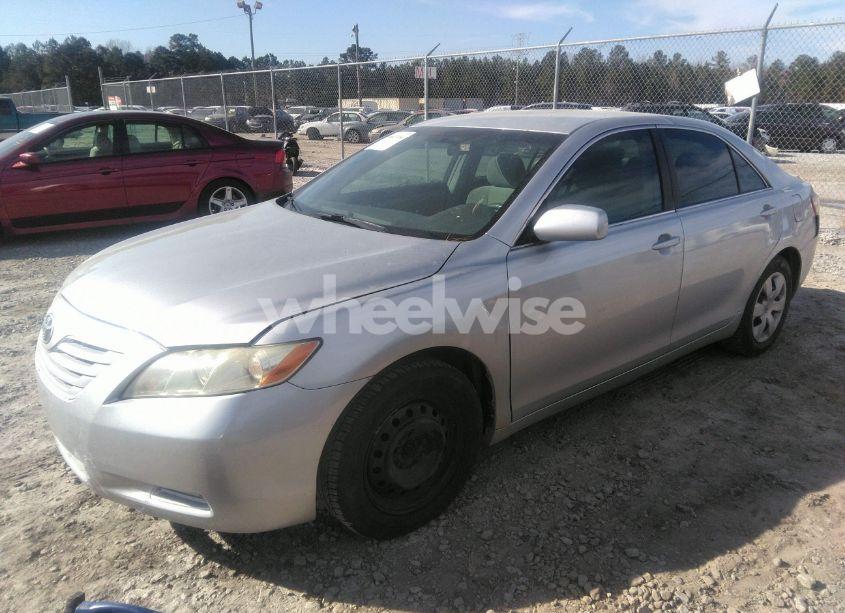 Photo 2 of 2007 Toyota Camry LE V6 (VIN 4T1BK46K07U030455)