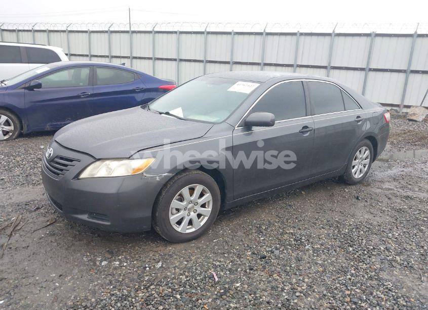 Photo 2 of 2007 Toyota Camry LE V6 (VIN 4T1BK46K07U049331)