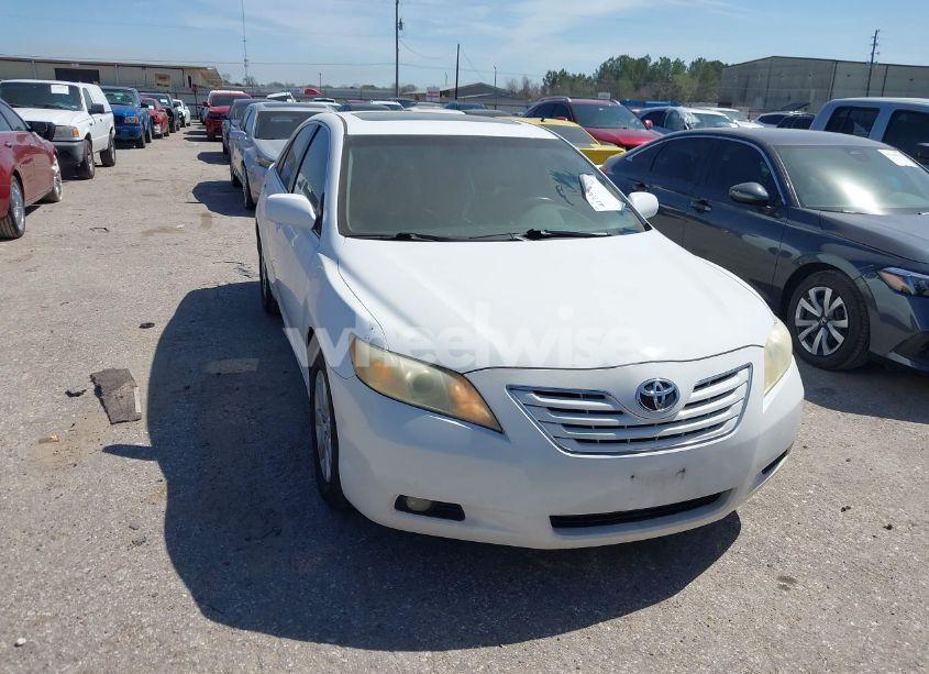2007 Toyota Camry XLE V6 (VIN 4T1BK46K07U520152) main photo