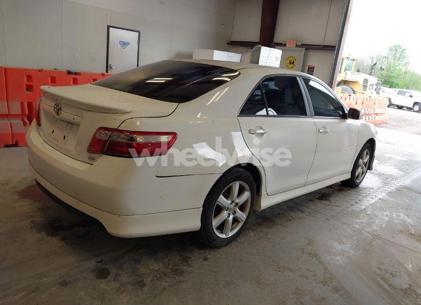 Photo 4 of 2008 Toyota Camry SE V6 (VIN 4T1BK46K08U568526)