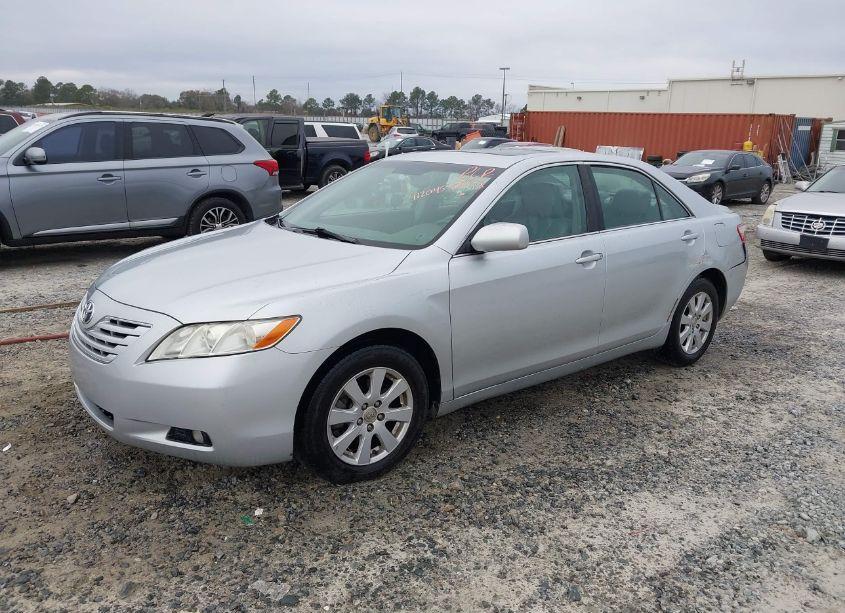 Photo 2 of 2007 Toyota Camry XLE V6 (VIN 4T1BK46K17U015589)