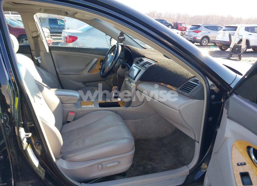 Photo 5 of 2007 Toyota Camry XLE V6 (VIN 4T1BK46K17U021053)