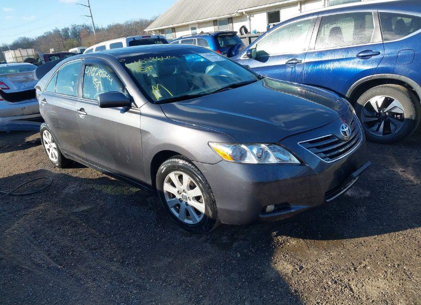 2007 Toyota Camry XLE V6 (VIN 4T1BK46K17U030626) main photo